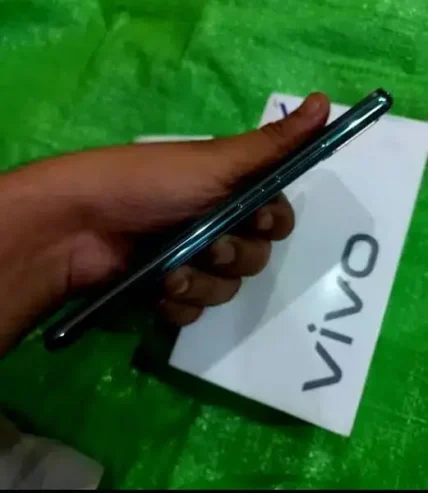 Vivo Y17