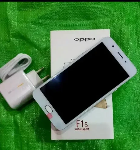 Oppo F1s